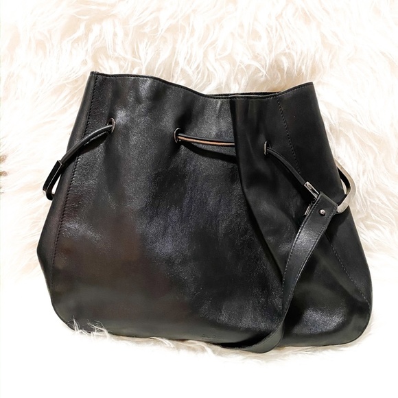 AUTHENTIC GUCCI Leather Small Hobo bag tag code 0116… - Picture 3 of 9